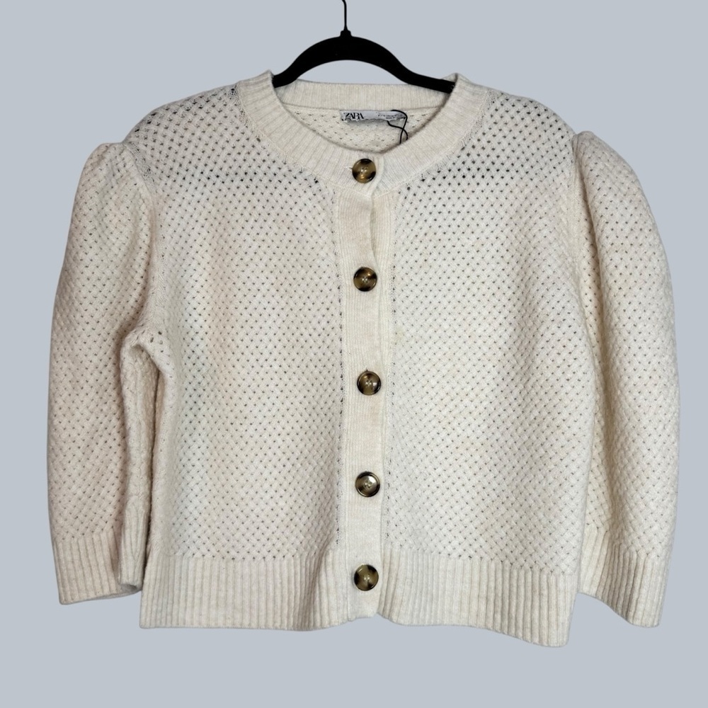 NWOT Zara Cream Button-Up Medium Puff Sleeve Cardigan